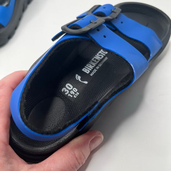 Birkenstock Mogami Blue Black Kids Birko-Flor Buckle Slingback Sandals 12 NWT - Picture 8 of 12